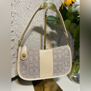 Coach Swinger Bag